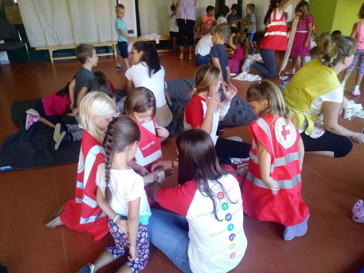 Lijepa suradnja volontera kluba mladih GD Crvenog križa Rab i Dječjeg vrtića “Pahuljica”