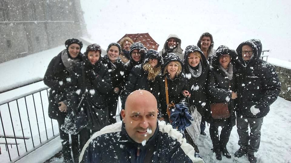 Prijateljski posjet Rabljana San Marinu ukrašenom snježnim pahuljama