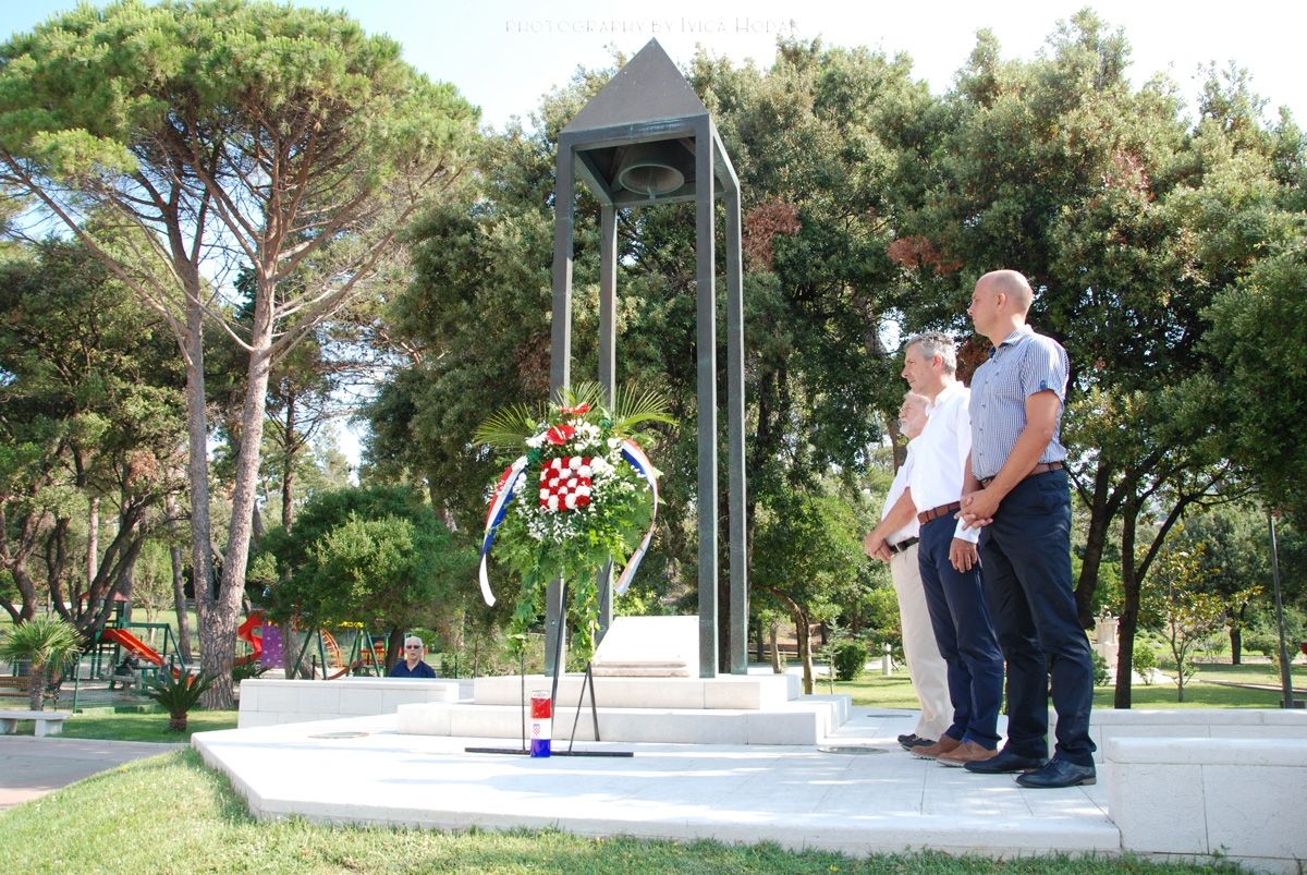 Obilježavanje uspomene na 25. lipnja 1991. na Rabu – Sretan vam Dan državnosti Republike Hrvatske!