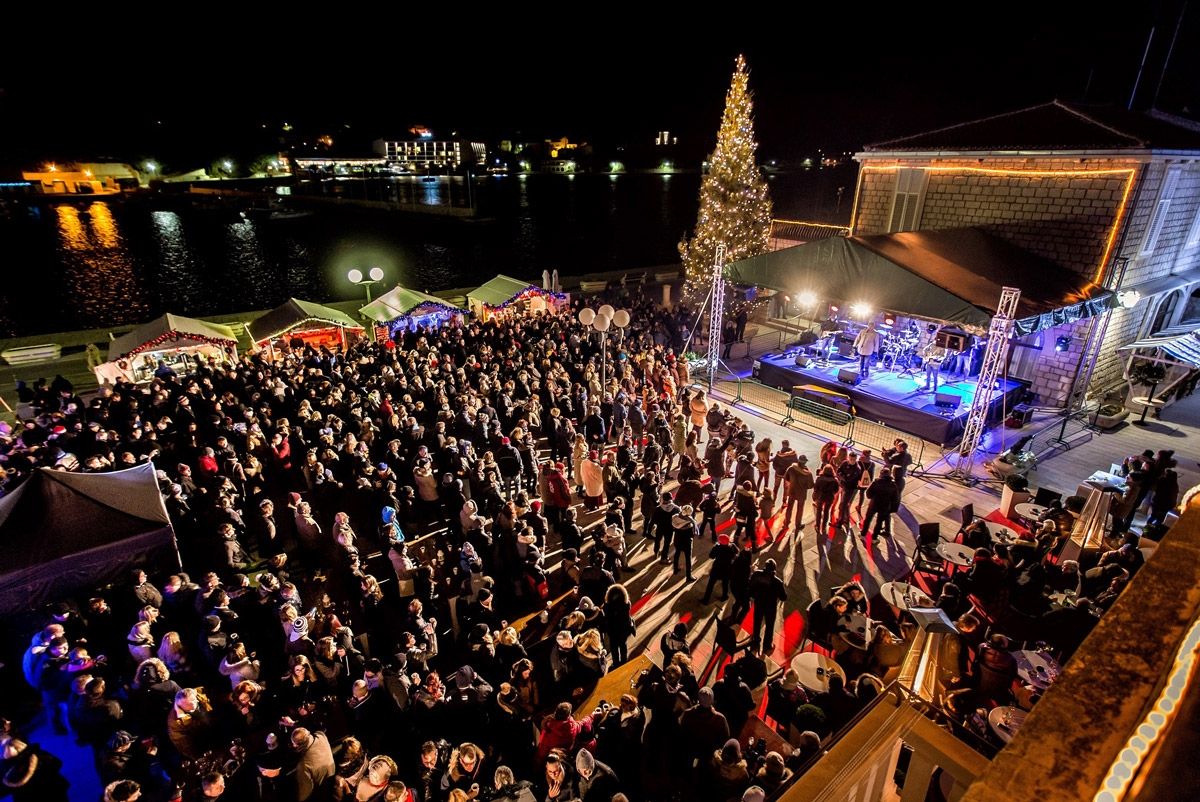 Rab za doček Nove godine postaje središte zabave uz veliki koncert Petra Graše