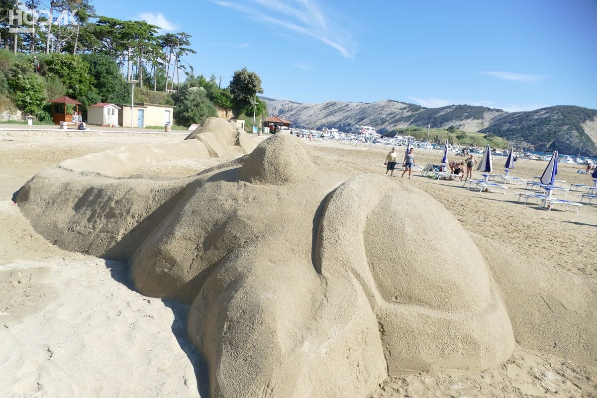 Fotografije skulptura od vode i pijeska s Rajske plaže obišle svijet