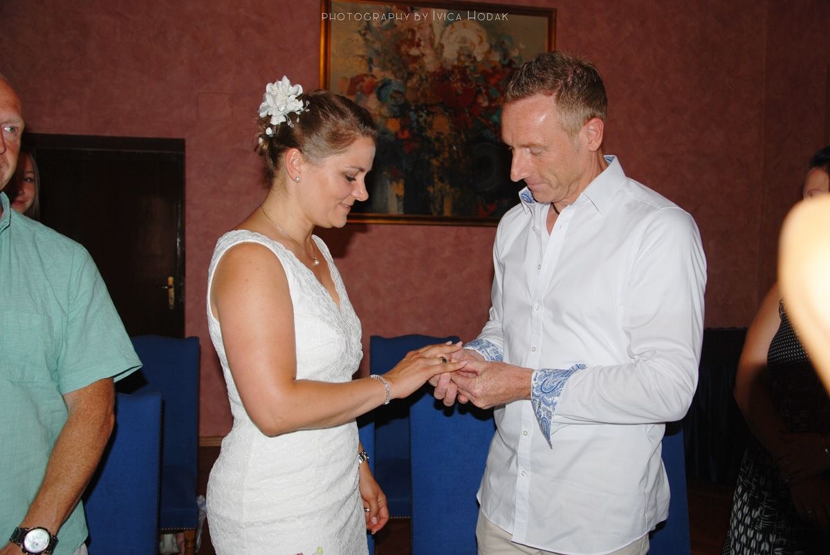 Na 4. ovogodišnjem vjenčanju stranaca na Rabu “da” su jedno drugom izrekli Jennifer i Mike iz Austrije