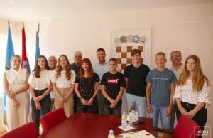 Loparskim učenicima odlikašima uručena prigodna priznanja