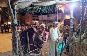 U Loparu upaljena četvrta svijeća i uprizorene žive jasle