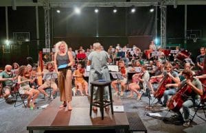 Primadona Dunja Vejzović s polaznicima Masterclassa na generalnoj probi za GALA KONCERT u Rabu