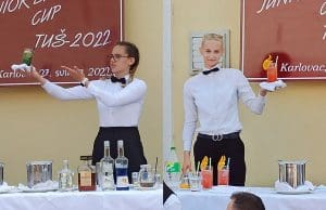 Učenice Lucija Cerovski i Marta Dumičić s dva nova rapska koktela nastupile na Junior Barmen Cup-u 2022