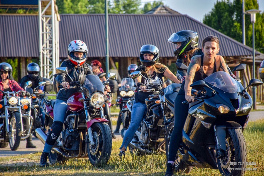 Više od 100 bajkerica stiže na Rab na međunarodni moto & foto event za žene motoristice