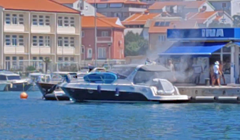 Ugašen požar na motornoj jahti u Rabu Ugašen požar na motornoj jahti u Rabu