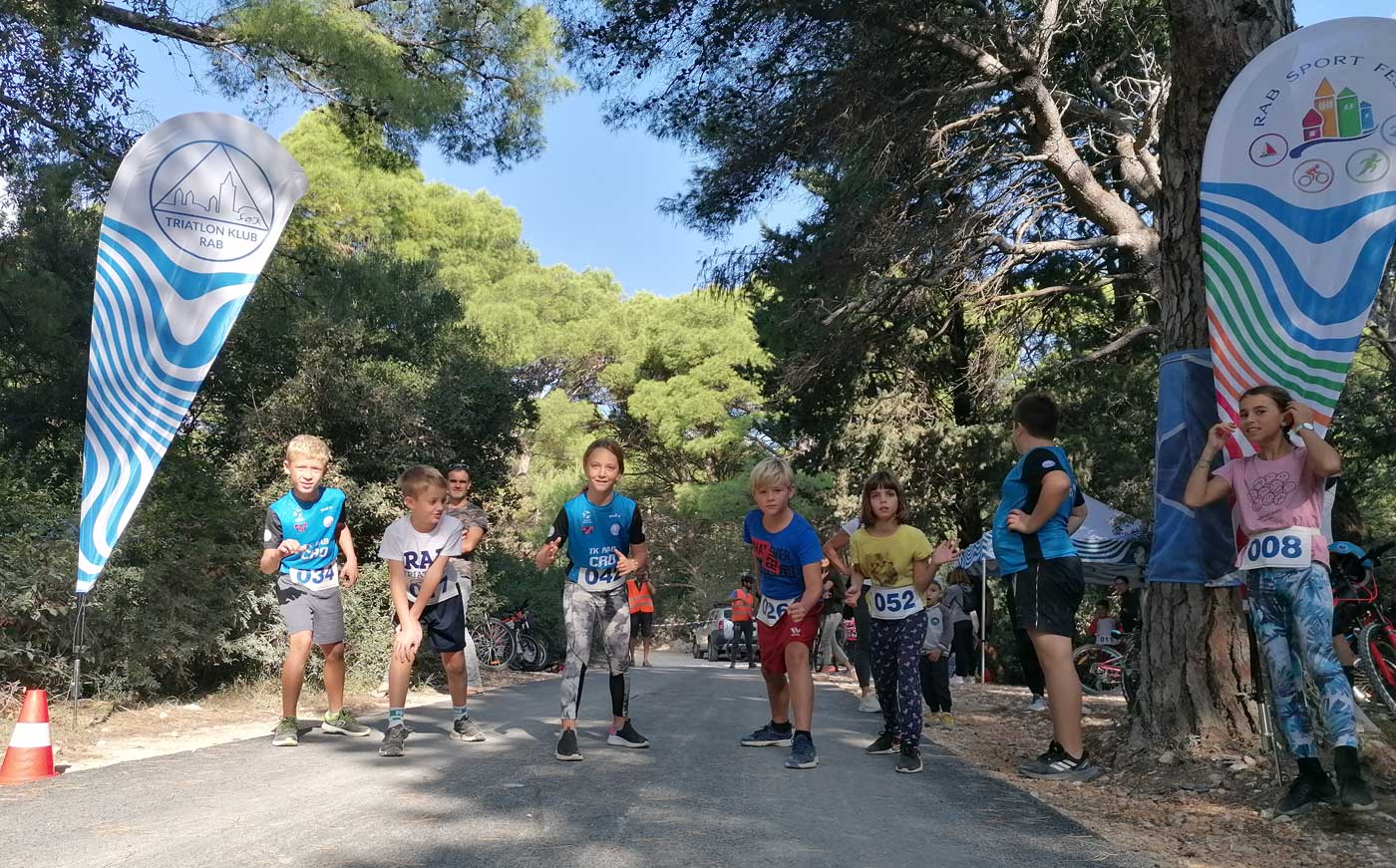 Na Frkanju održano 2. kolo KROS DUATLON lige Rab 2023. Na Frkanju održano 2. kolo KROS DUATLON lige Rab 2023.