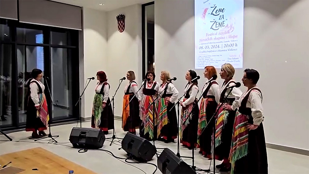 Ženskoj klapi “Sozal” Rab prvo mjesto po ocjeni publike i žirija na festivalu u Vinkovcima