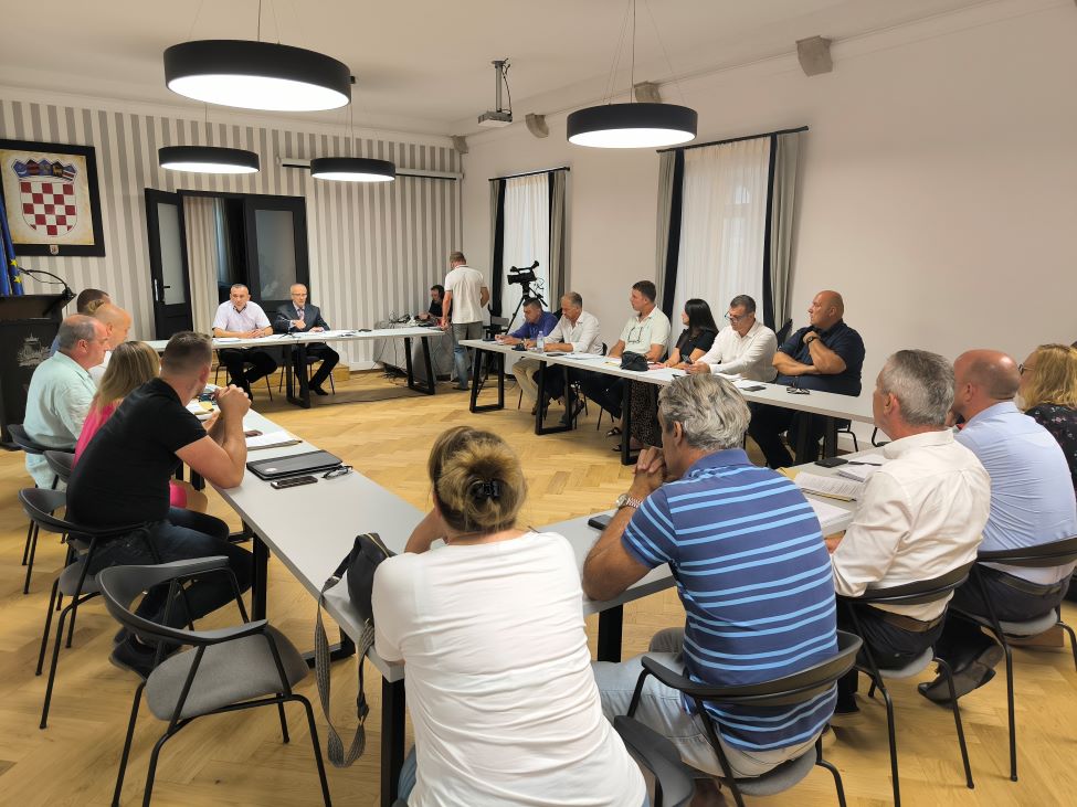 III. sjednica GV-a Grada Raba – sadržajan aktualni sat i usvojen proračun III. sjednica GV-a Grada Raba – sadržajan aktualni sat i usvojen proračun