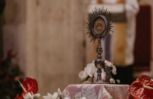 Relikvija krvi sv. Franje Asiškog će biti izložena na čašćenje na otoku Rabu