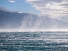 Zbog olujne bure u prekidu trajektna linija Mišnjak – Stinica
