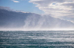 Zbog olujne bure u prekidu trajektna linija Mišnjak – Stinica