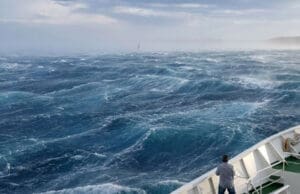 Otok Rab trenutno odsječen od kopna, zbog bure upaljen crveni meteoalarm!