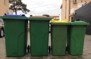 Orkanska bura poremetila odvoz otpada na Rabu. Lopar Vrutak ima obavijest o prikupu otpada