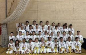 Nevjerojatna berba medalja za naše karatistice i karatiste! Na Rab stiglo čak 31 odličje