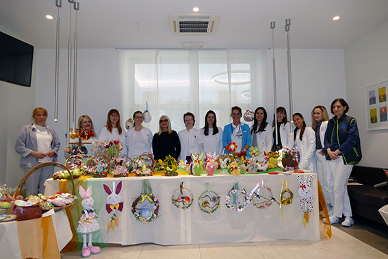 Otvorena Uskrsna izložba Udruge Anima u Poliklinici Insula Otvorena Uskrsna izložba Udruge Anima u Poliklinici Insula