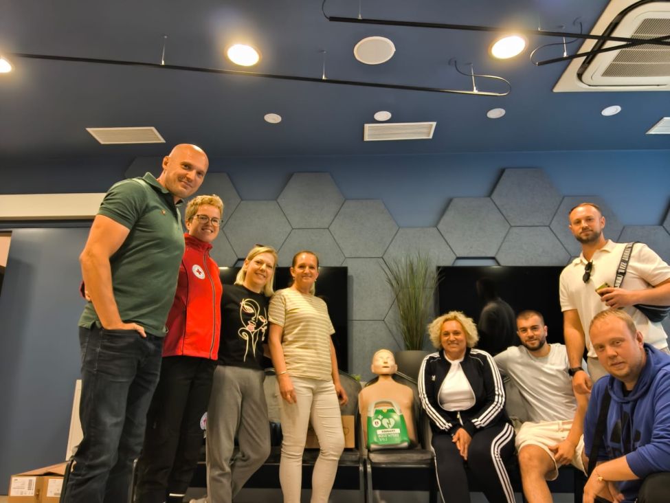 Valamarovi djelatnici na Rabu prošli obuku za korištenje AVD uređaja