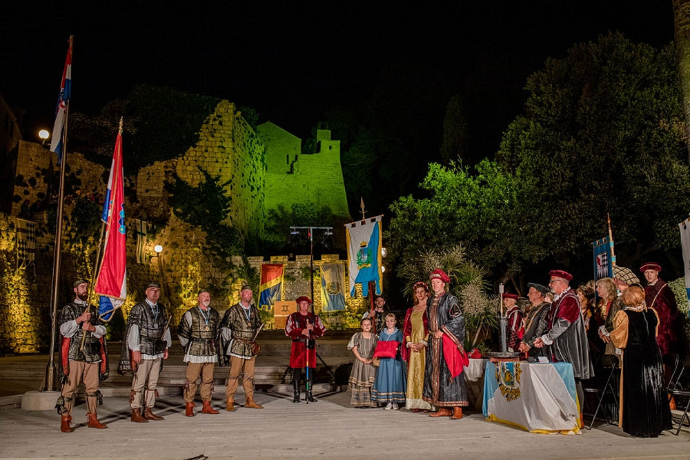 Dođite na tradicionalni Viteški turnir bratskih samostreličarskih udruga Raba i San Marina Dođite na tradicionalni Viteški turnir bratskih samostreličarskih udruga Raba i San Marina