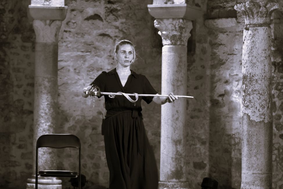 FOTO | U sakralnom ambijentu prostora sv. Ivana Evanđeliste izvedena monodrama “Ana Katarina”