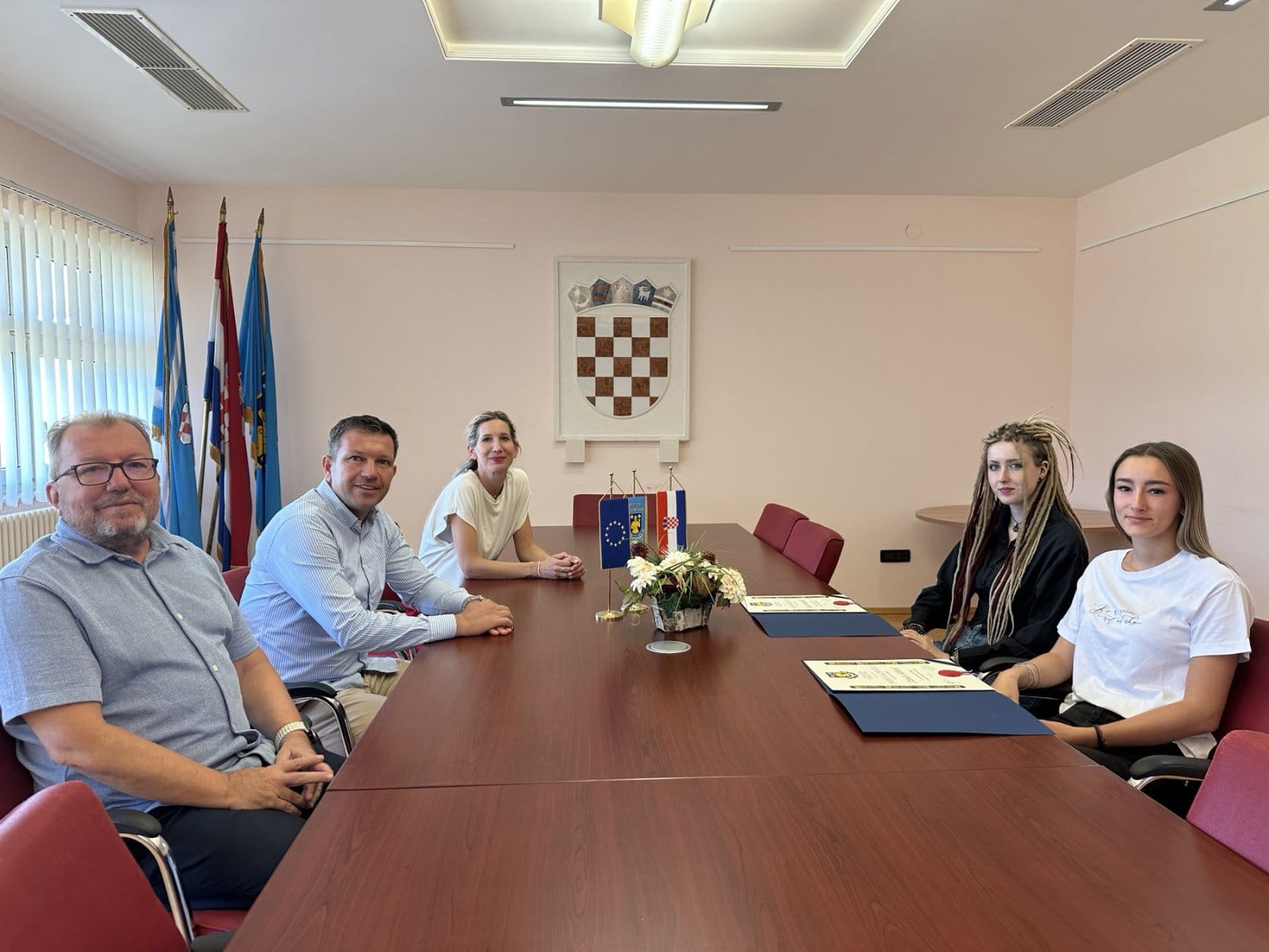 Ponos Lopara: Svečani prijem i nagrade za dvije iznimno uspješne srednjoškolke
