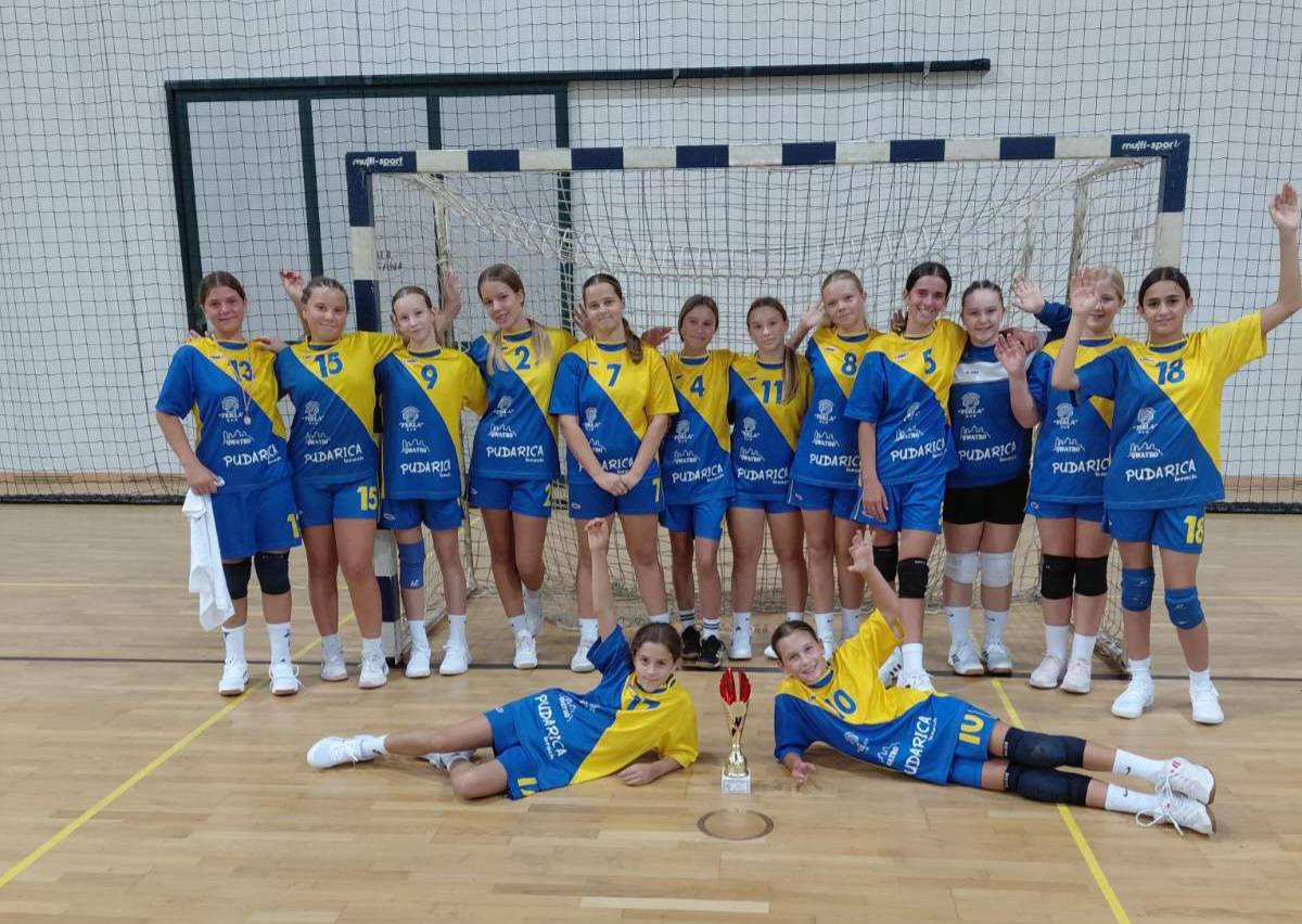 Rukometašice Raba osvojile turnir u Opatiji! Leona Stojnšek najbolja igračica turnira