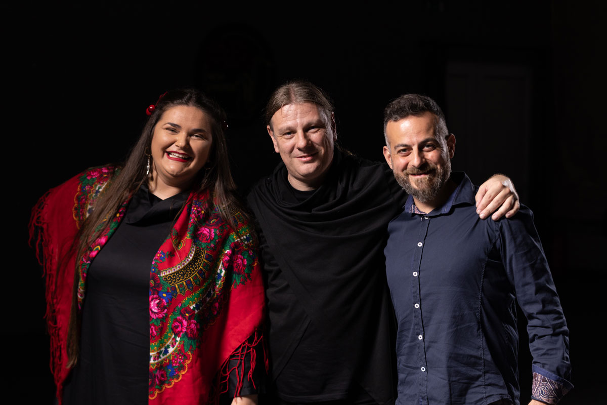 Novi „Guitars’ Dialogue“ Brune Mičetića i glazbeni susret koji briše granice prostora, jezika i tradicije Novi „Guitars’ Dialogue“ Brune Mičetića i glazbeni susret koji briše granice prostora, jezika i tradicije