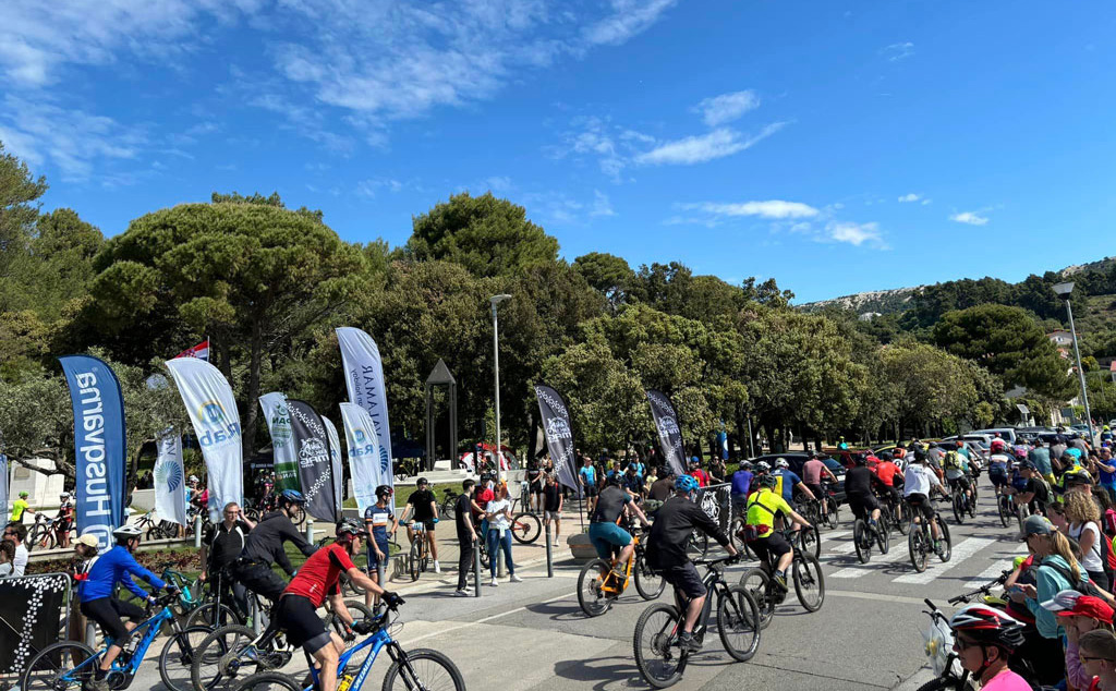 MTB kamp Petera Vesela prvi put na Rabu – prilika za sve biciklističke entuzijaste MTB kamp Petera Vesela prvi put na Rabu – prilika za sve biciklističke entuzijaste