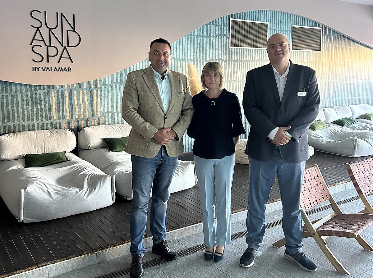 OŠ Ivana Rabljanina organizirala školu plivanja za 56 djece u hotelu Valamar Padova OŠ Ivana Rabljanina organizirala školu plivanja za 56 djece u hotelu Valamar Padova