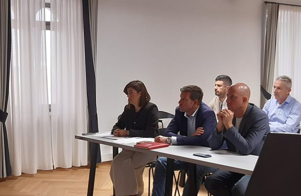 Na Rabu održana radionica o javnom linijskom prijevozu na području PGŽ Na Rabu održana radionica o javnom linijskom prijevozu na području PGŽ