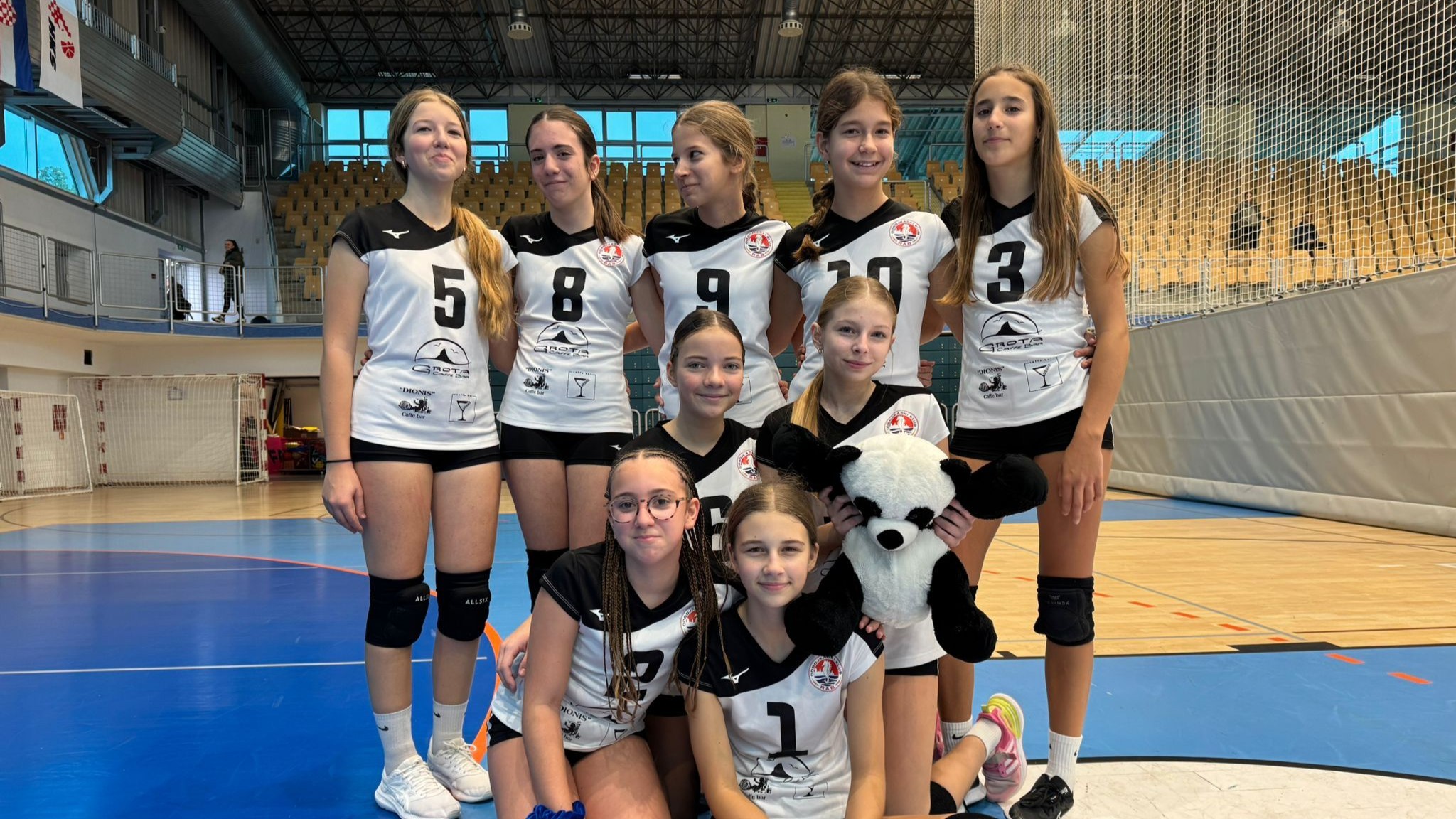 Najmlađe kadetkinje OK Rab uspješno otvorile prvenstvo u Kostreni