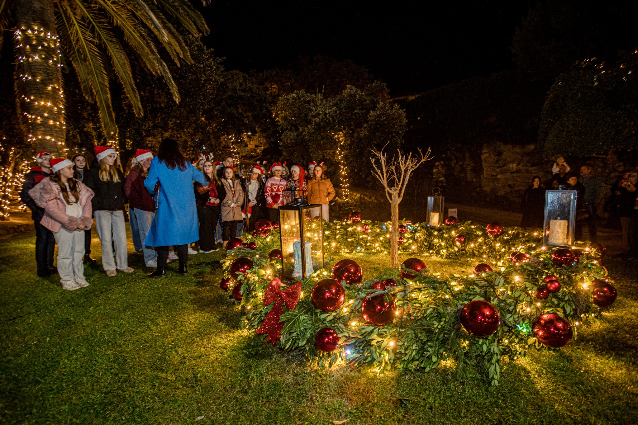 FOTO | Pogledajte kako je bilo ove nedjelje u Dorki na paljenju druge adventske svijeće