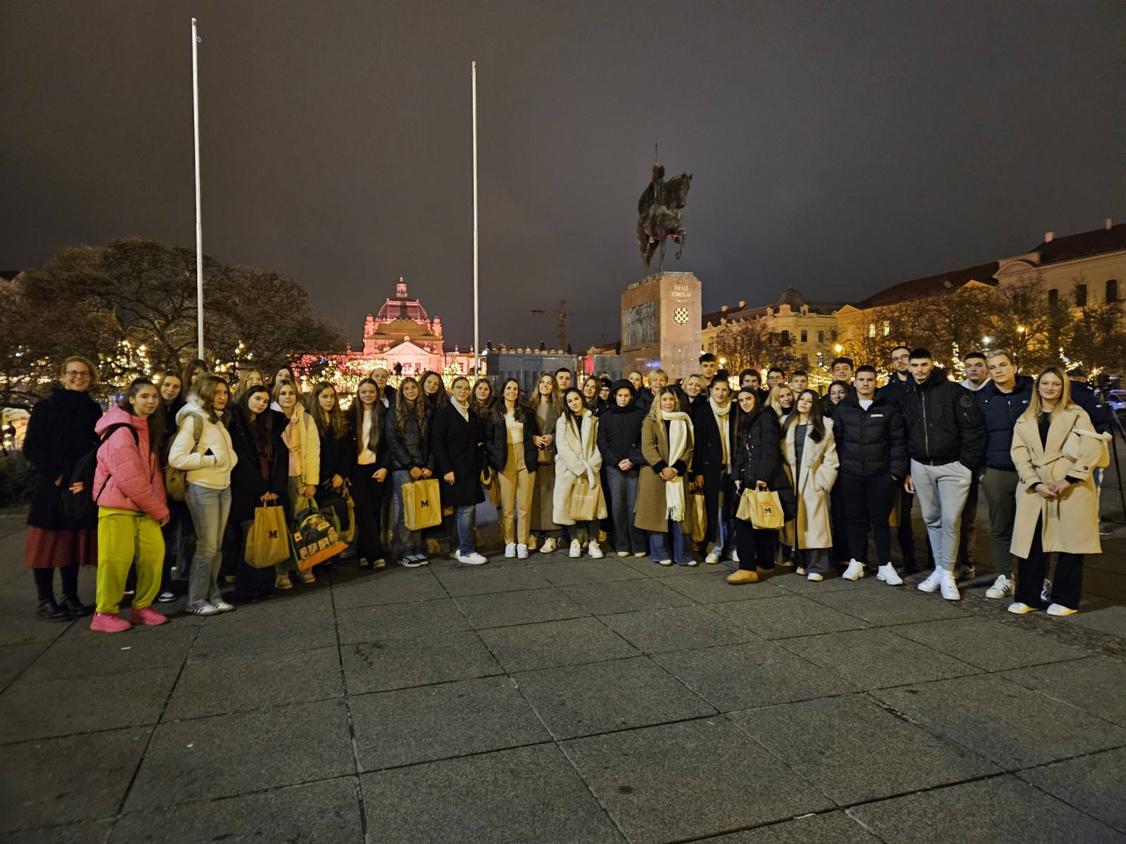 Rapski gimnazijalci proveli ispunjen dan u Zagrebu