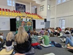 FOTOVIJEST | U Loparu održana predstava za djecu “Najljepši bor Zelene Gorice”