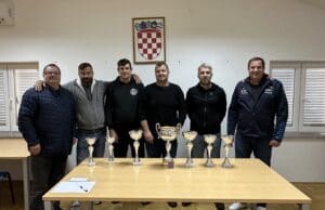 Puno uzbuđenja i dobro druženje na turniru u kartama “Stipanja”