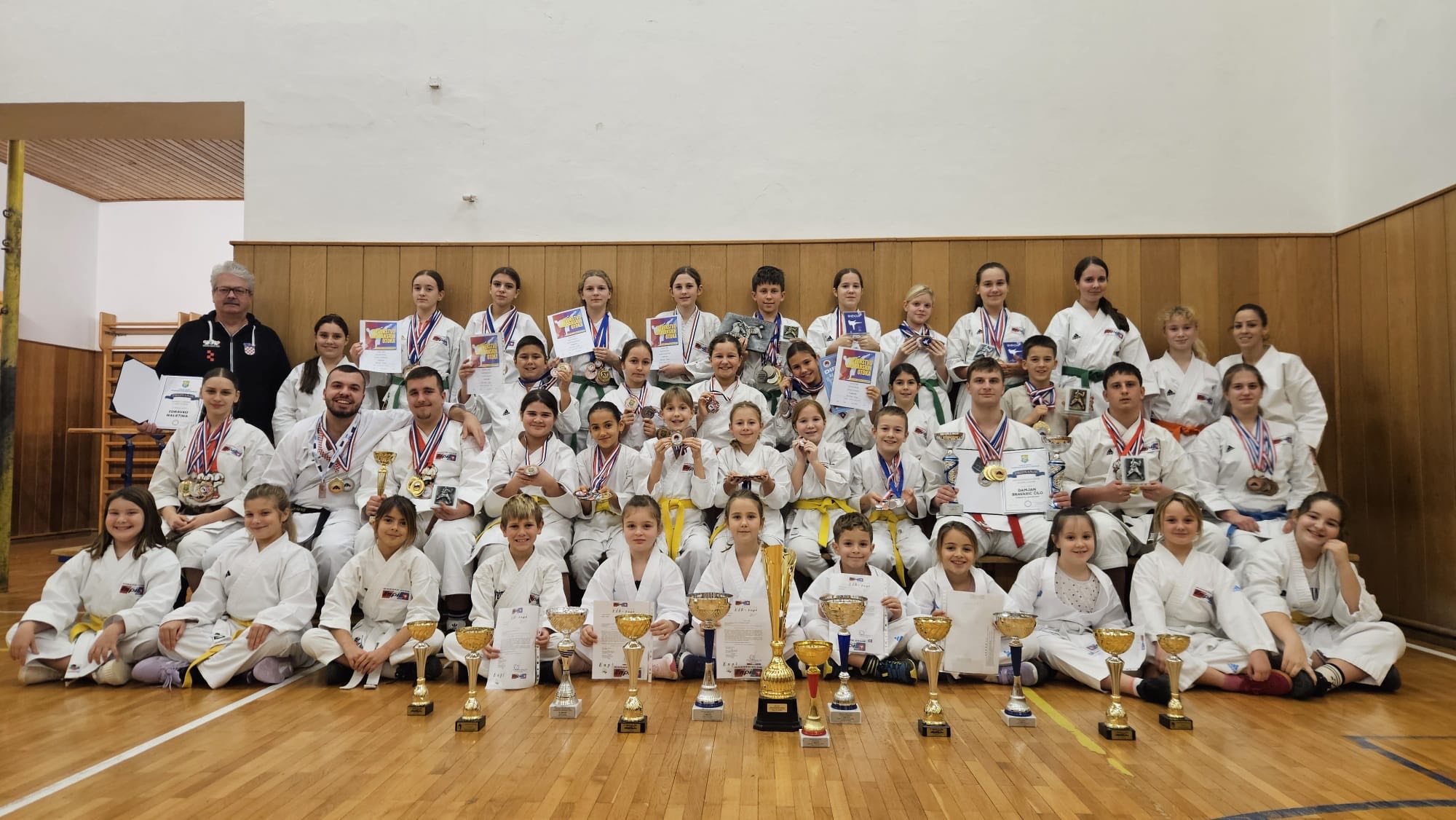 Karate klub Rab-Enpi zaključio iznimno uspješnu natjecateljsku godinu
