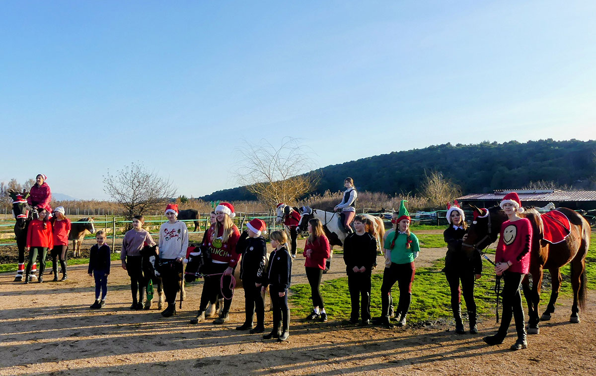 FOTO | Održana božićna konjička priredba na ranču Soline