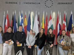 Rapski gimnazijalci na prestižnoj prevoditeljskoj radionici u Europskoj komisiji