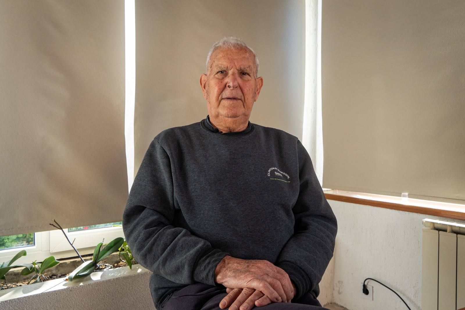 90-godišnji Josip Ribarić priča o prvom autu na Rabu i teškom životu na otoku prije turizma