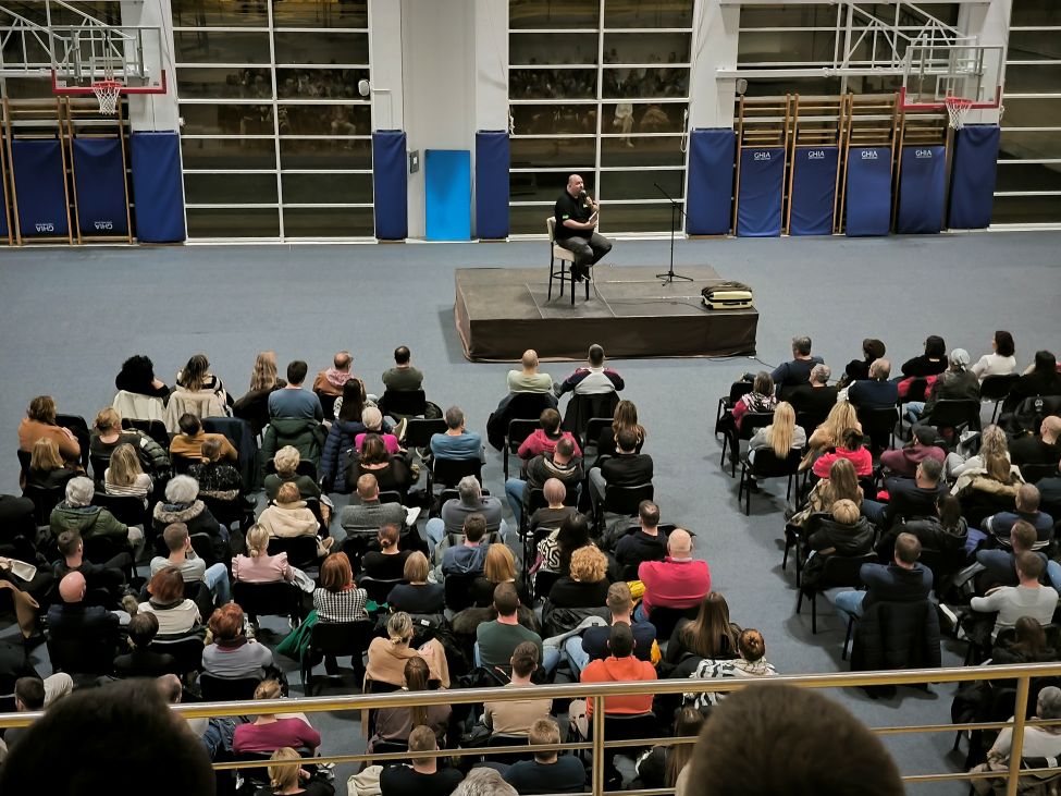 Hrvatska stvarnost na mikrofonu: Krule nasmijao Lopar do suza