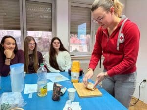 Volonterka GDCK-a Rab Klaudia Kordić završila edukaciju realističnog prikaza ozljeda