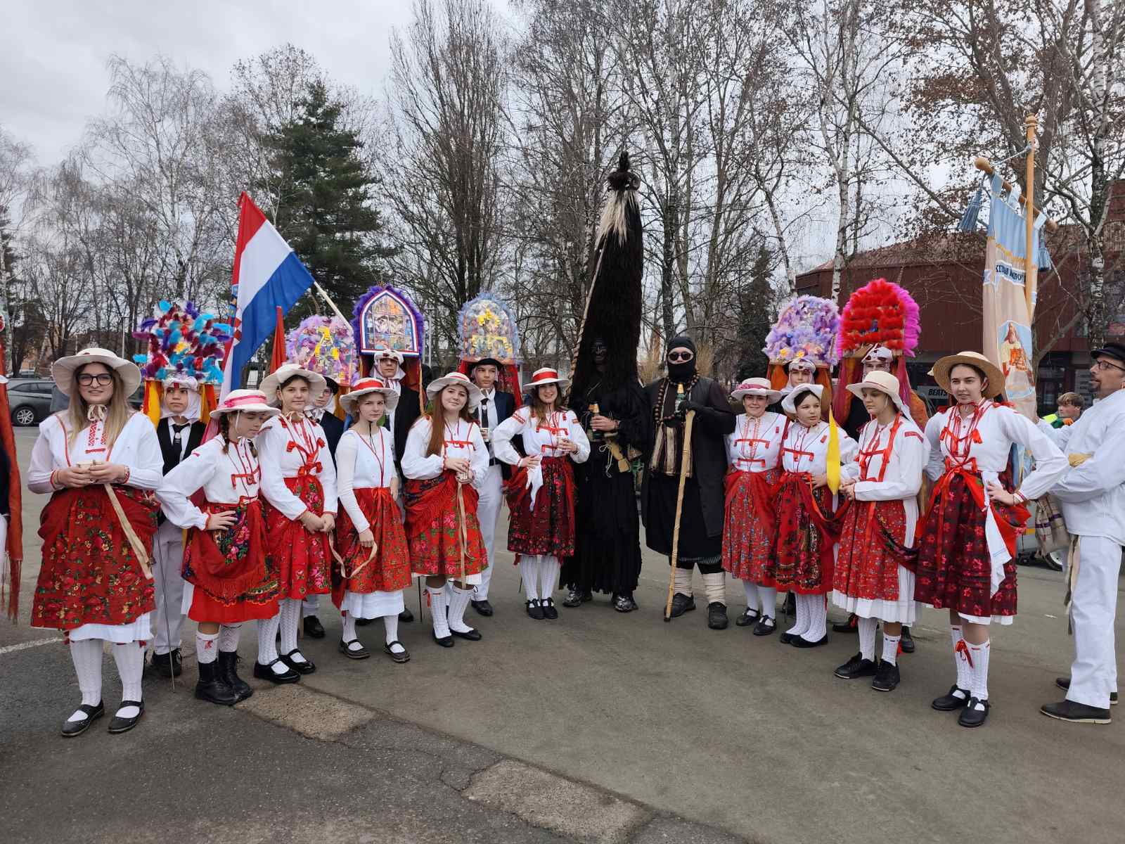Loparski maškari sudjelovali na 32. Đakovačkim bušarima!