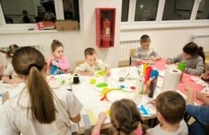 FOTO | U Loparu održana kreativna maškarana radionica za djecu