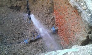 Puknula glavna vodovodna cijev, Kampor bez vode!