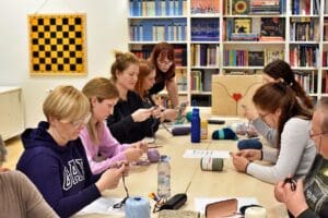 FOTOVIJEST | U Loparu održana radionica heklanja