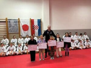 Karate obitelj KK Rab-Enpi postala bogatija za 5 novih mladih članova!