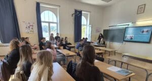 Suradnja generacija: digitalni ambasadori educirali učenike 1. i 2. razreda SŠ