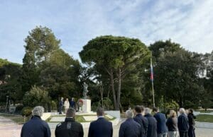 Polaganjem vijenaca delegacija Grada Raba obilježila Dan oslobođenja Raba