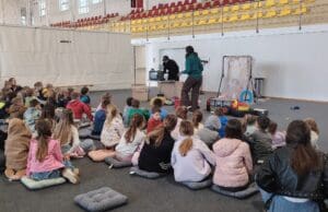 U Loparu održana edukativna predstava za djecu “Čudo na smetlištu”